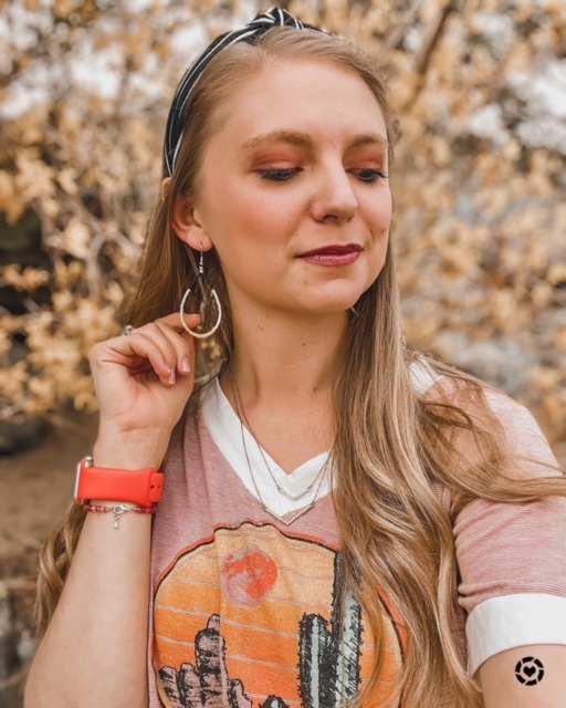 How To Wear Jewelry, To Statement Or Not To Statement?